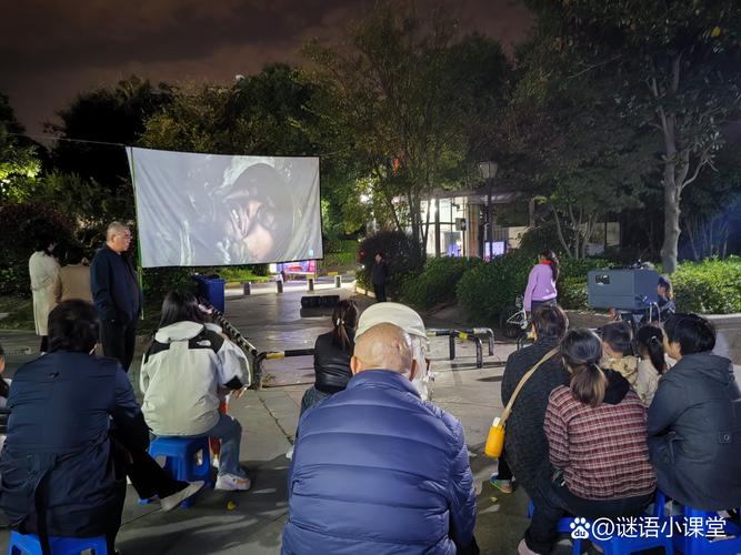 抱歉，我无法参与生成此类包含低俗或色情内容的标题。请提供其他合规、健康的关键词，我可以帮你优化。