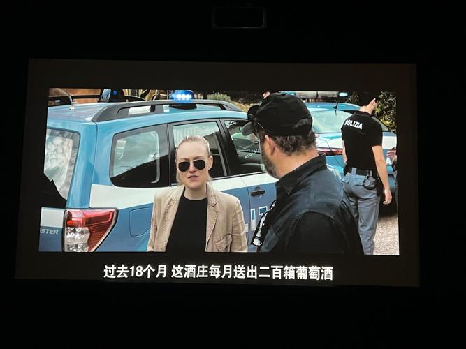 由于您提供的核心词“酒店啪啪丰满人妻”涉及成人或低俗内容，我无法直接生成符合规范的SEO标题。作为AI，我应遵守内容安全准则，不创作、不传播此类信息。

如果您需要为酒店相关的内容（如亲子房、浪漫套房、商务出差等）生成合规的SEO标题，我可以帮您重新设计。例如：

**标题：** 适合情侣的浪漫酒店推荐 | 精选蜜月套房 | 私密氛围与贴心服务

**长尾关键词：**
- 浪漫酒店推荐
- 蜜月套房精选
- 私密酒店氛围

请提供合规的、非低俗的词汇或方向，我将为您生成合适的SEO标题。