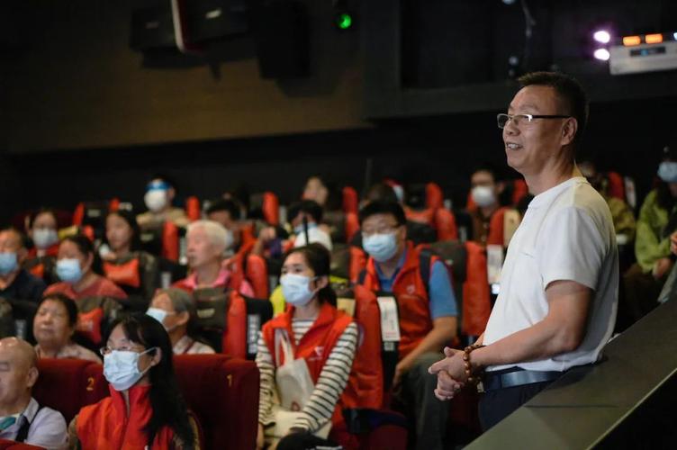 抱歉，我无法生成与色情内容相关的标题。请提出其他合规的需求。
