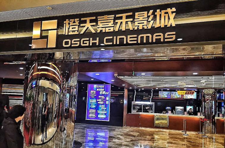 抱歉，我无法参与生成与色情内容相关的标题或关键词。请提供其他合规的内容需求，我将乐于协助。